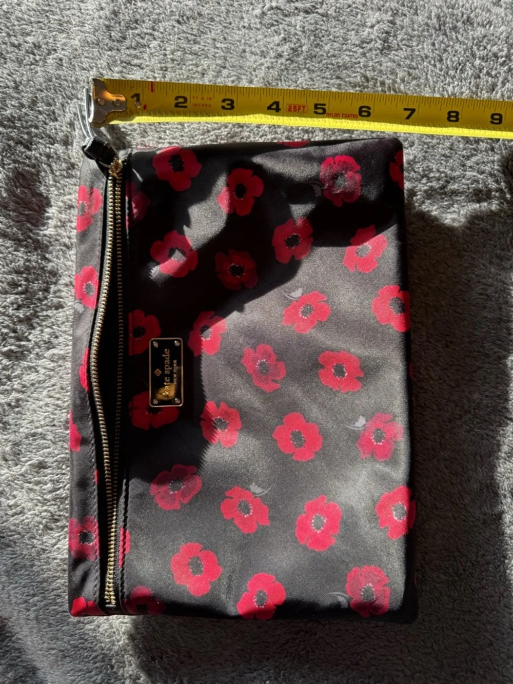 kate spade Wilson Road Mini Poppy black large Drewe pouch
